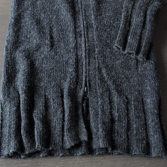 Dynamite Sweater - Picture 8 of 12